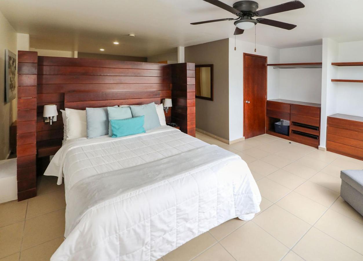 Zimmer Suites Aguascalientes Eksteriør bilde