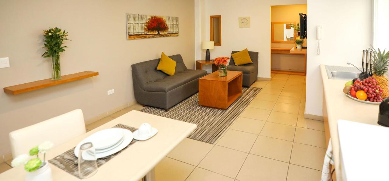Zimmer Suites Aguascalientes Eksteriør bilde